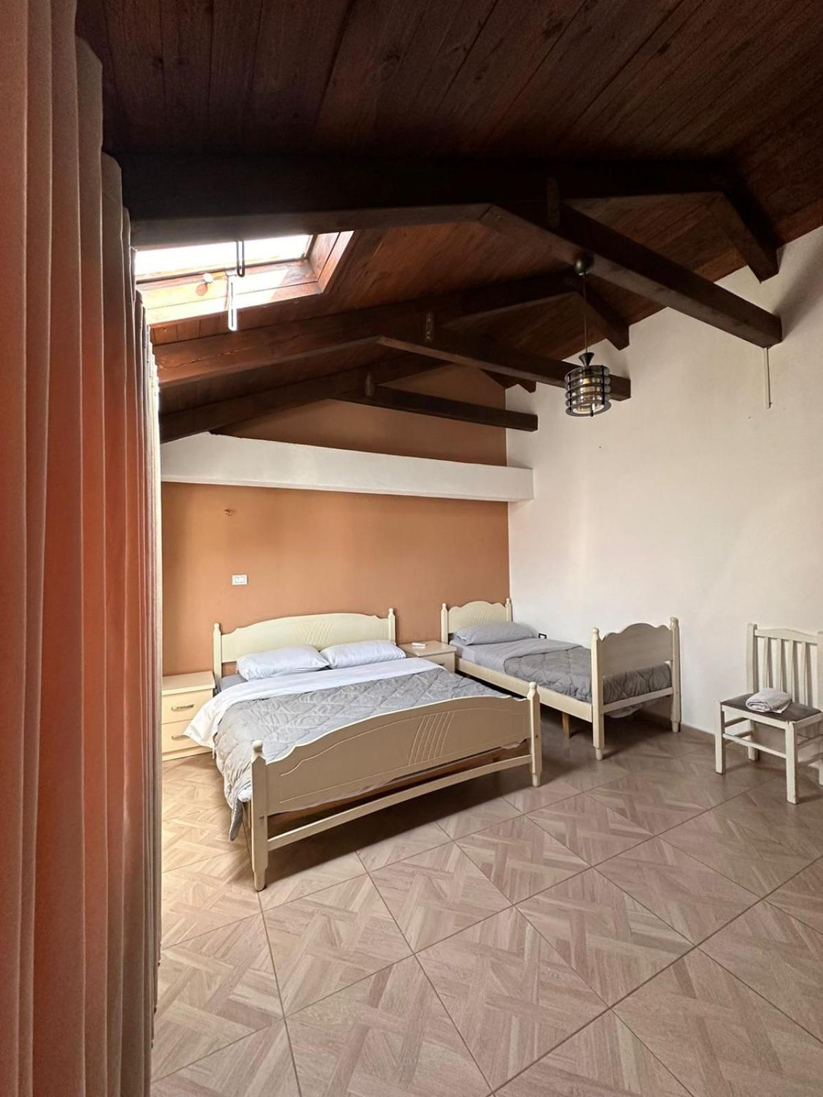 Kultura Hostel Shkodër Eksteriør bilde